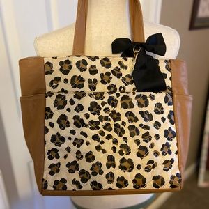 Tote handbag